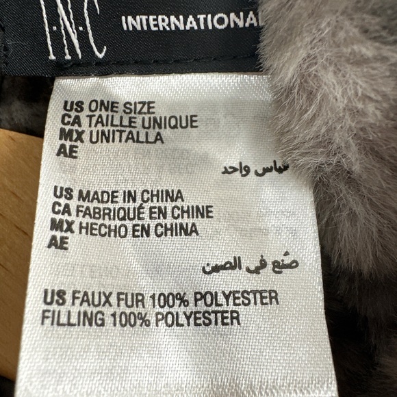 INC International Concepts Women's Pull Through Scarf, Gray Snake, Faux Fur New - Picture 4 of 5